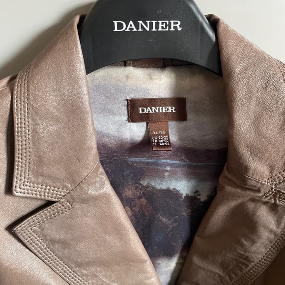 Leather Jacket - Picture 8 of 9